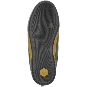 Bottom outsole of éS Quattro black olive skate shoe showing textured grip pattern and hex logo traction design