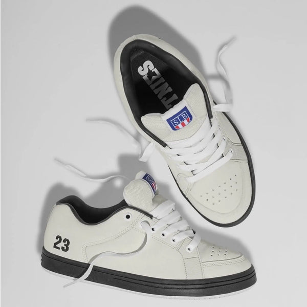 Shoes Etnies Sal 23 White Black skateboard shoes