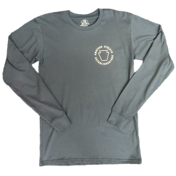 AMATEUR ATHLETE KEYSTONE LONG SLEEVE TEE SLATE FRONT LOGO