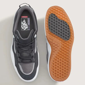 top and bottom image vans skate 2 wayvee charcoal grey