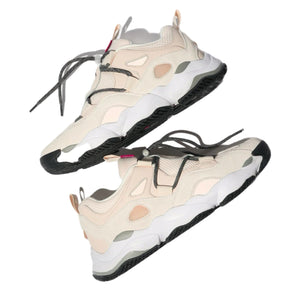 Globe Option Evo outsole and flared side skirt detail