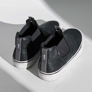 Globe Dover Black Distressed Austyn Gillette