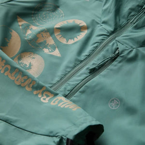 unclose image pattern and color of the second wind 3.0 Roark jacket green tan 
