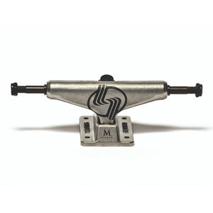 raw black silver skateboard truck co 8.25