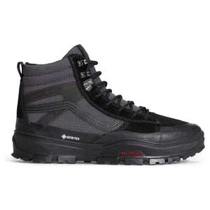 Vans Sk8-Hi GORE-TEX Insulated MTE Black/Black facing right, showing black laces, the Sidestripe and All-Trac outsole