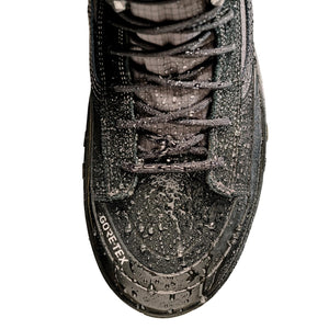 Top view of Vans Sk8-Hi GORE-TEX Insulated MTE Black/Black showing water droplets on the laces, toe and upper